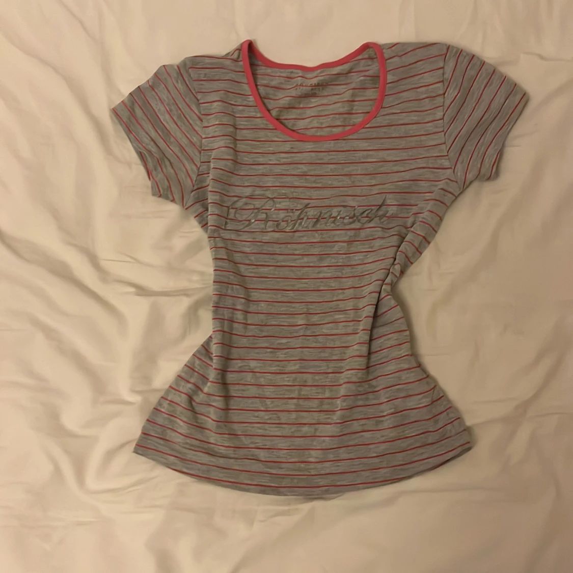 Vintage baby tee från Röhnisch👚💖