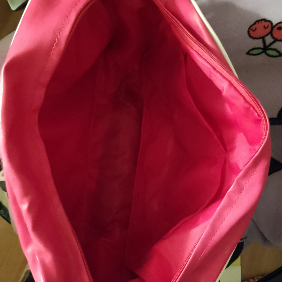 Rosa axelväska från Oxide - 2