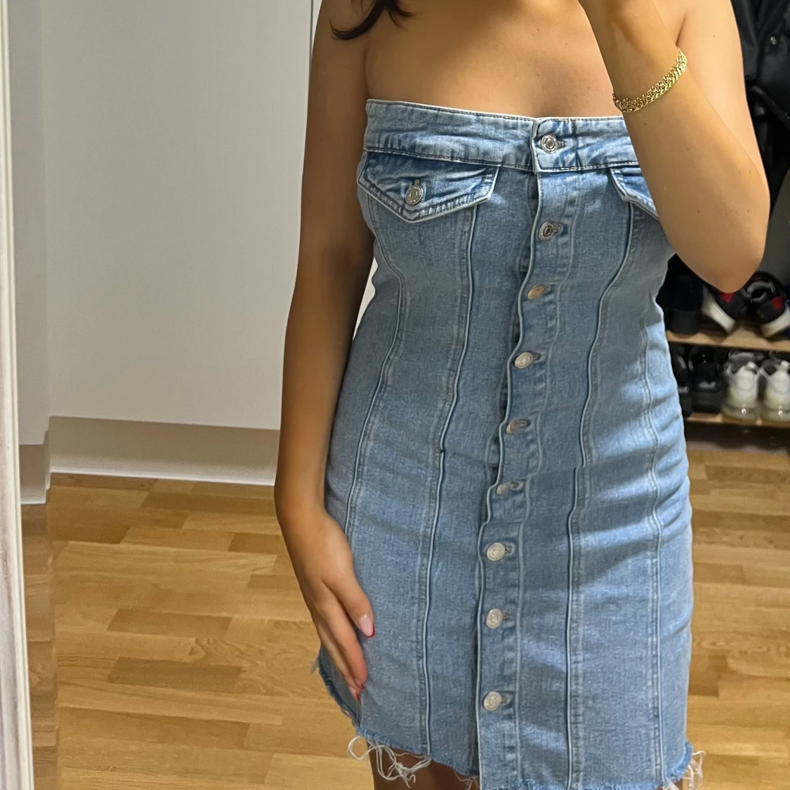 Jeansklänning med knappar