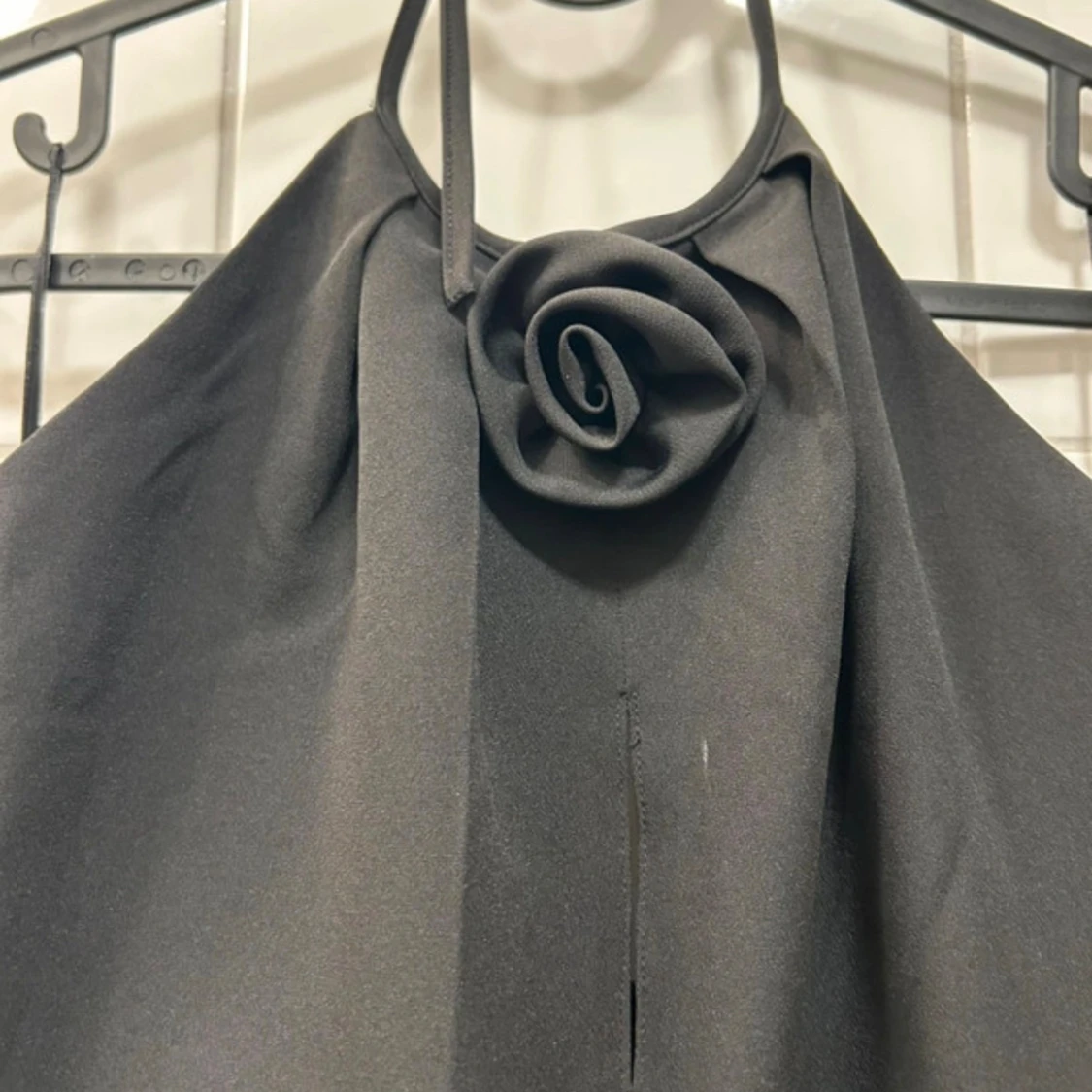 Svart halterneckklänning från Adoore - 1