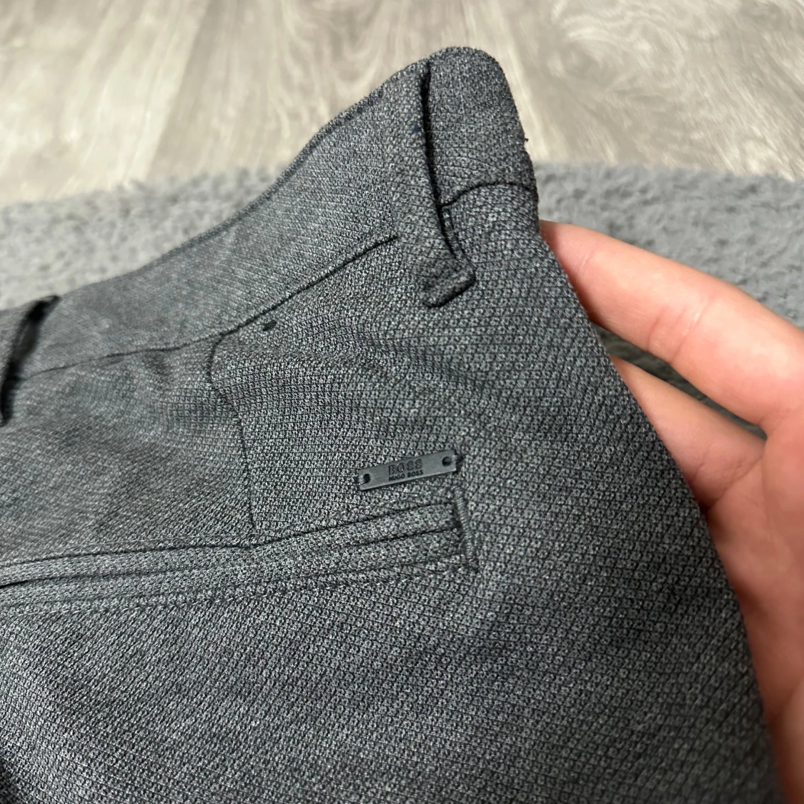 Grå extra slim kostymbyxor från BOSS - 1