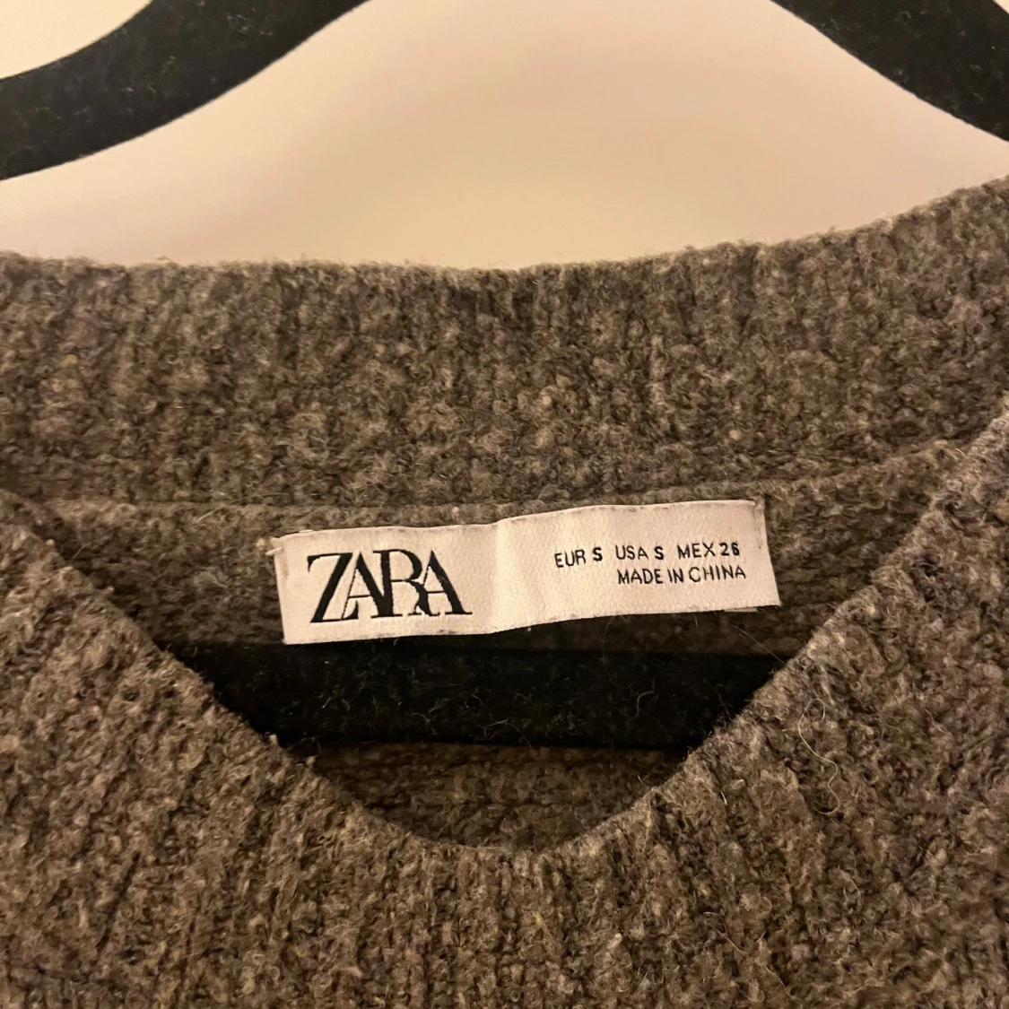 Brun stickad tröja från Zara - 1