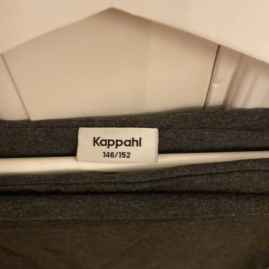 Mörkgrå offshoulder topp Kappahl - 2