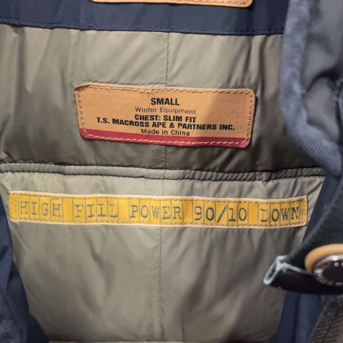 Mörkblå dunjacka från Parajumpers - 1