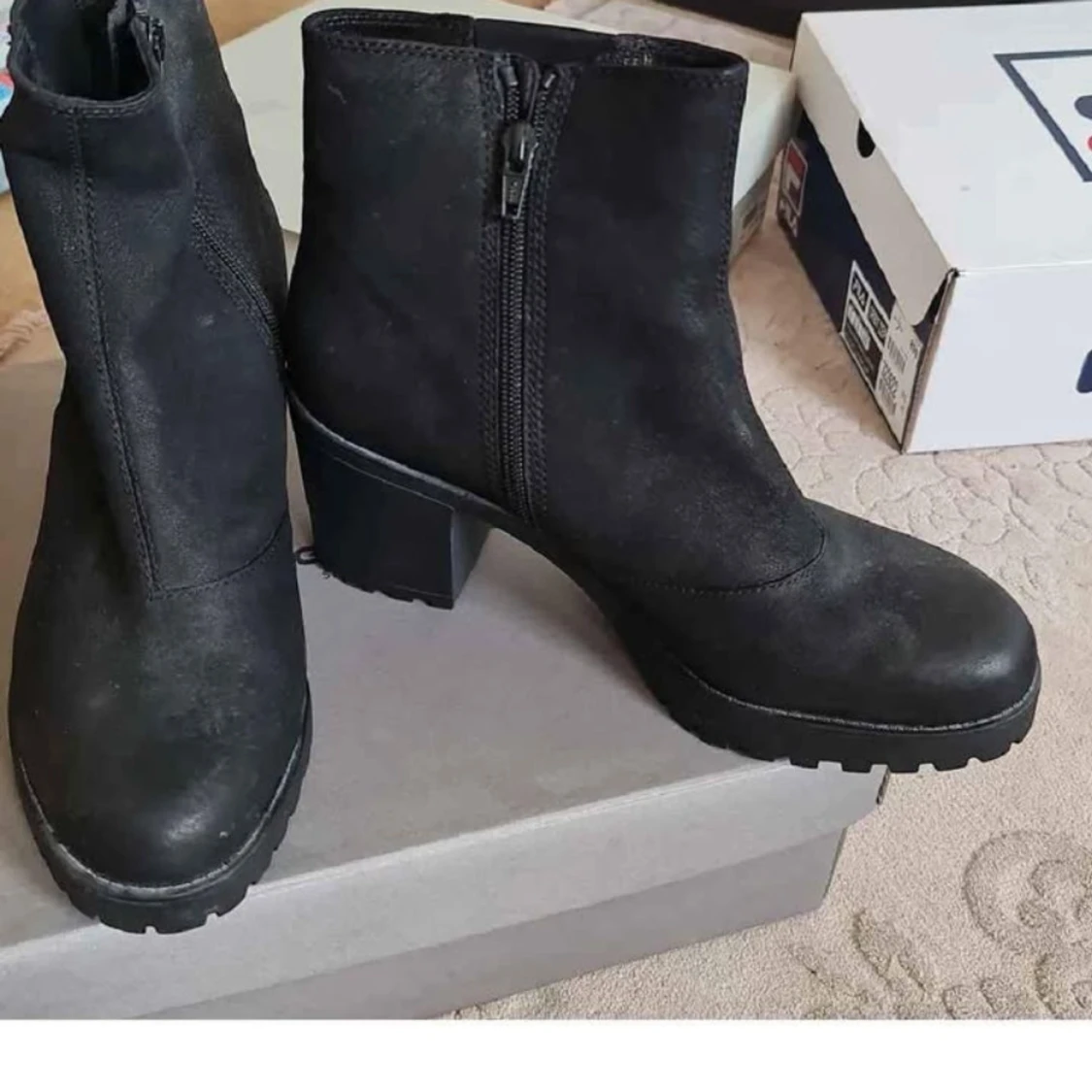 Svarta Vagabond boots med klack - 1