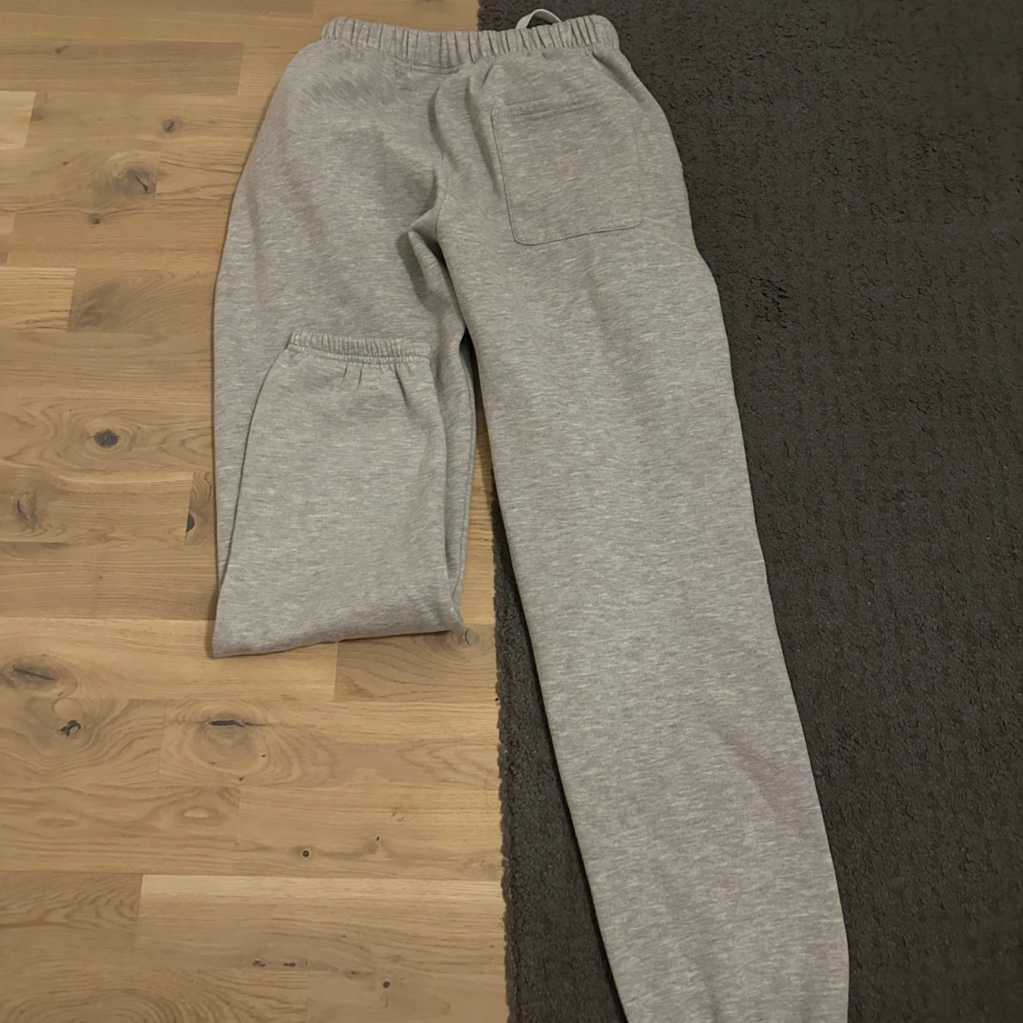 Grå Essentials Fear of God mjukisbyxor - 3