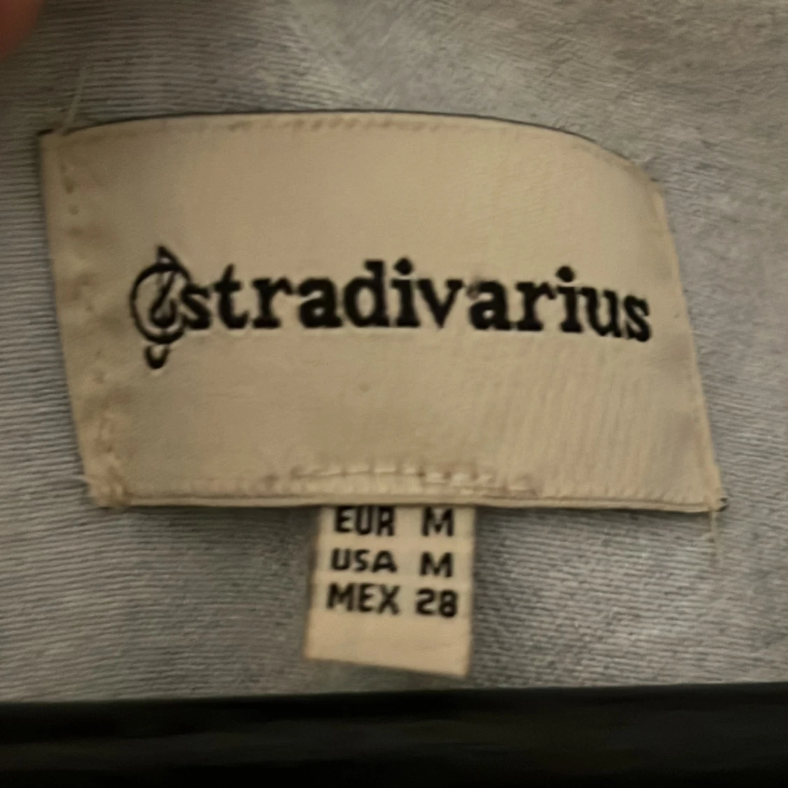 Ljusblå jeansjacka från Stradivarius - 1