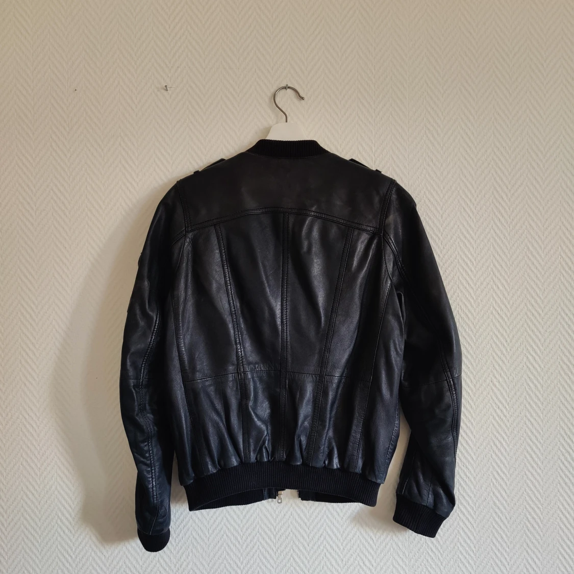Svart skinnjacka från Jofama - 1