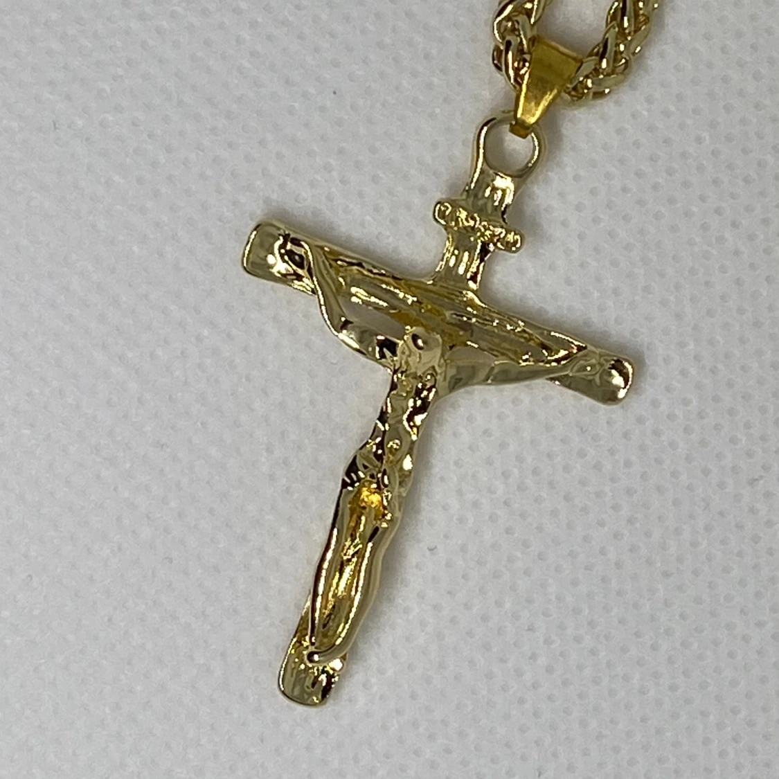 Guldpläterat halsband med kors - 1