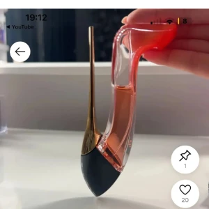 Parfym 30 ml Carolina hererra very good girl - Mängd visas på bilden