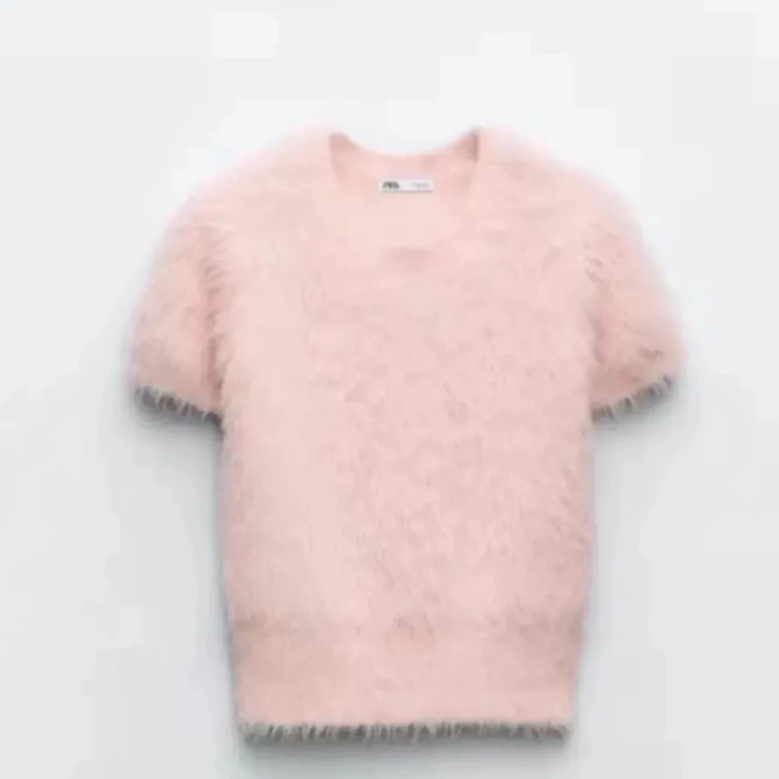 Ljusrosa fluffig topp från Zara - 1