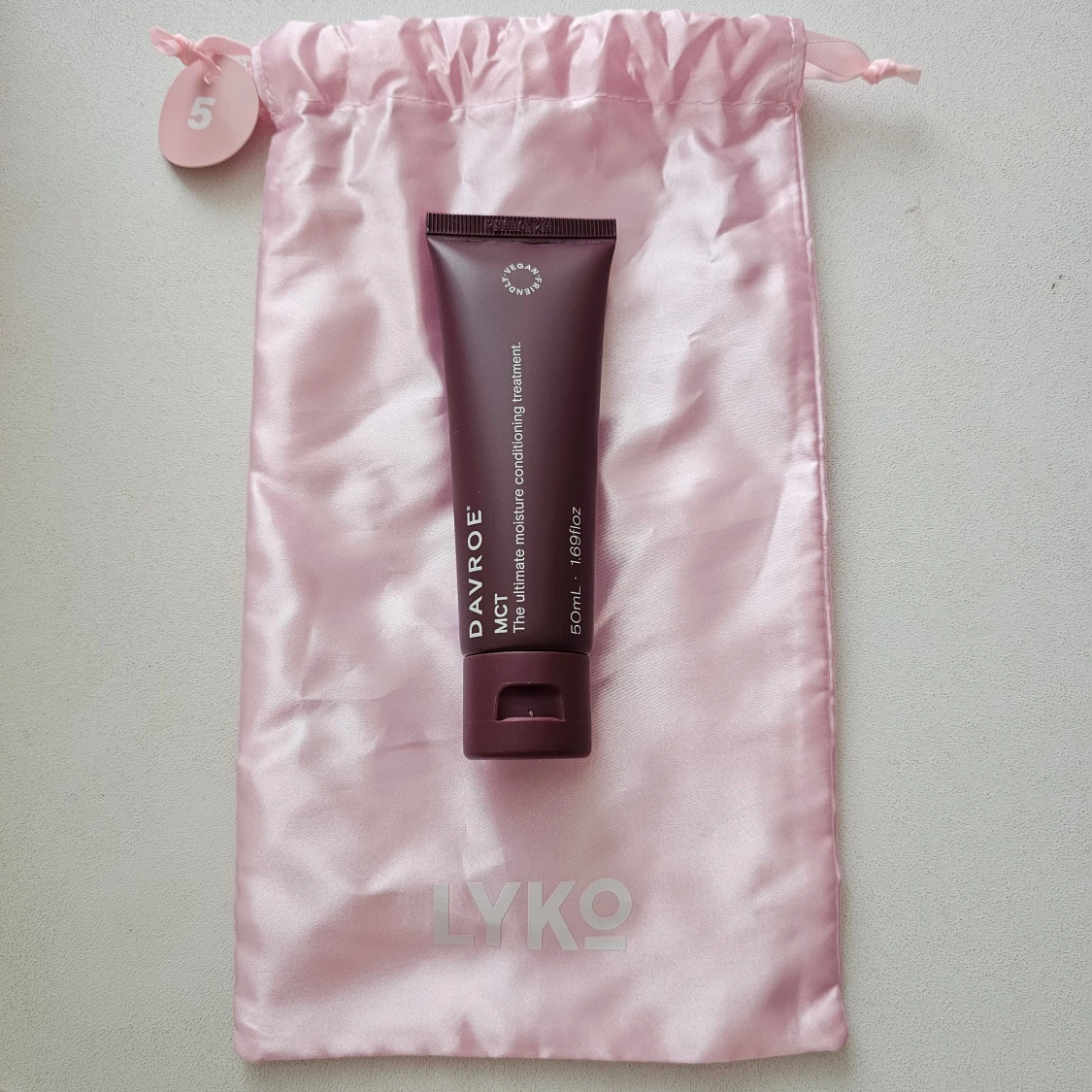 Davroe MCT Fuktgivande Hårbehandling 50ml