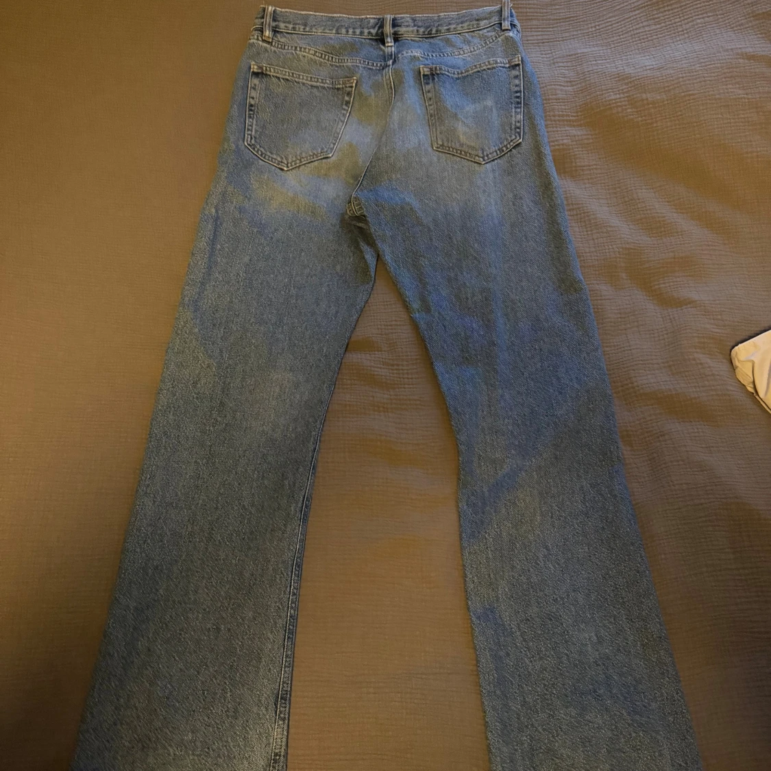 Blå raka jeans från HOPE - 2