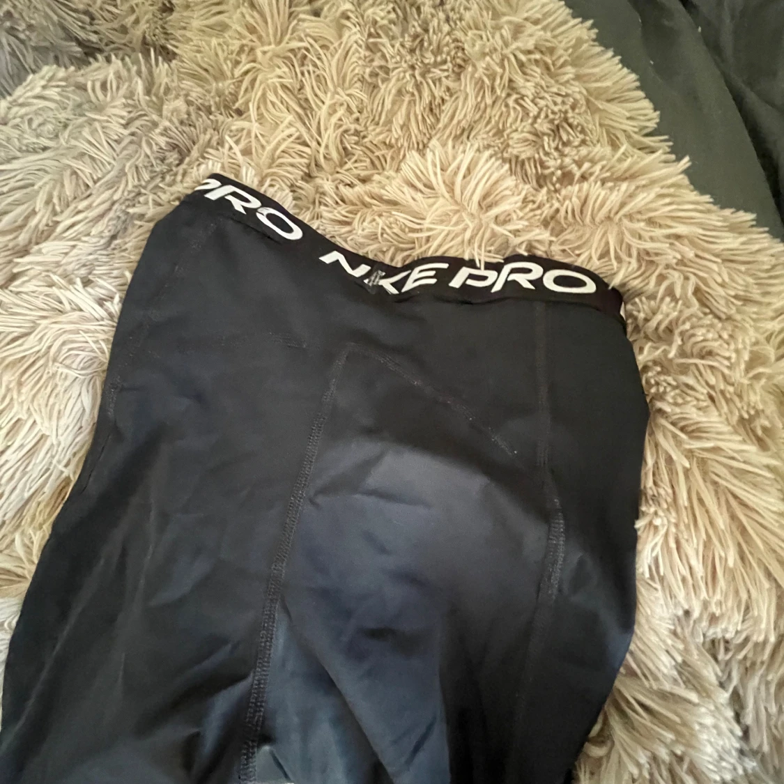 Nike Pro svarta träningstights-shorts - 1