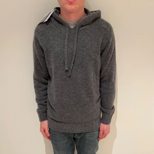 Gran sasso hoodie  - Helt ny | storlek 48/S men passar 52/L