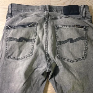 Nudie slim fit jeans - Mycket fint skick | Size 32/32  | lean dean | fraktar spårbart inom 24 timmar |  för att köpa klicka ” köp nu” | vid frågor skriv ett meddelande |
