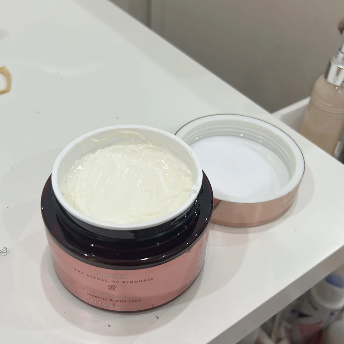 Rituals cream jasmine & rose - 1