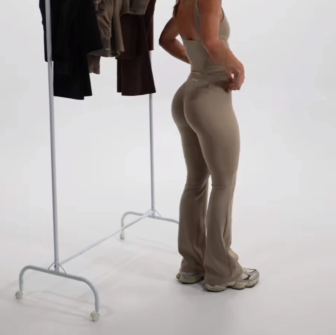 DFYNE x Hannah pearson flared leggings - 1