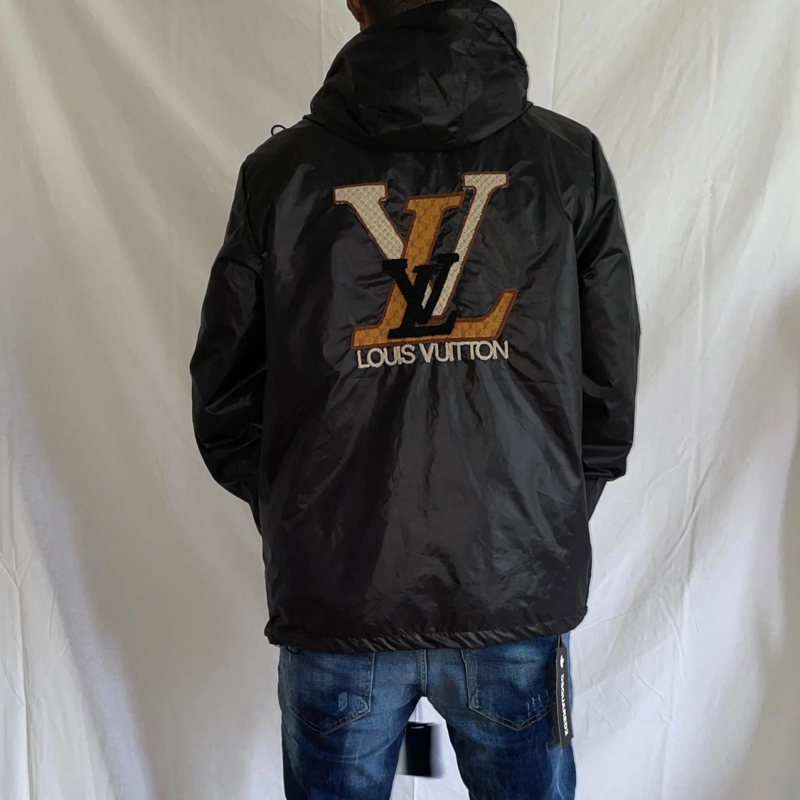 L.V vindjacka strl M svart  - 1