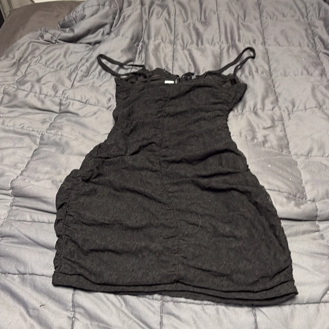 Svart kort klänning från H&M  - 1