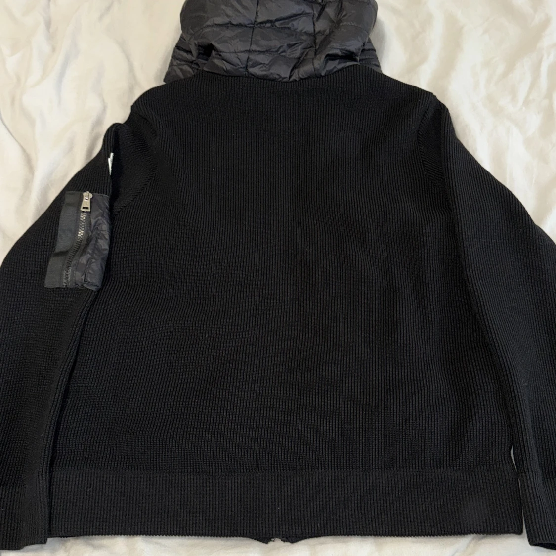 Svart cardigan från Moncler  storlek M/2 - 4