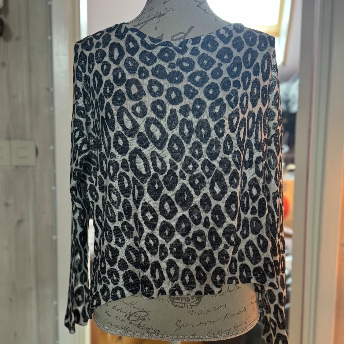 Leopardmönstrad tröja 