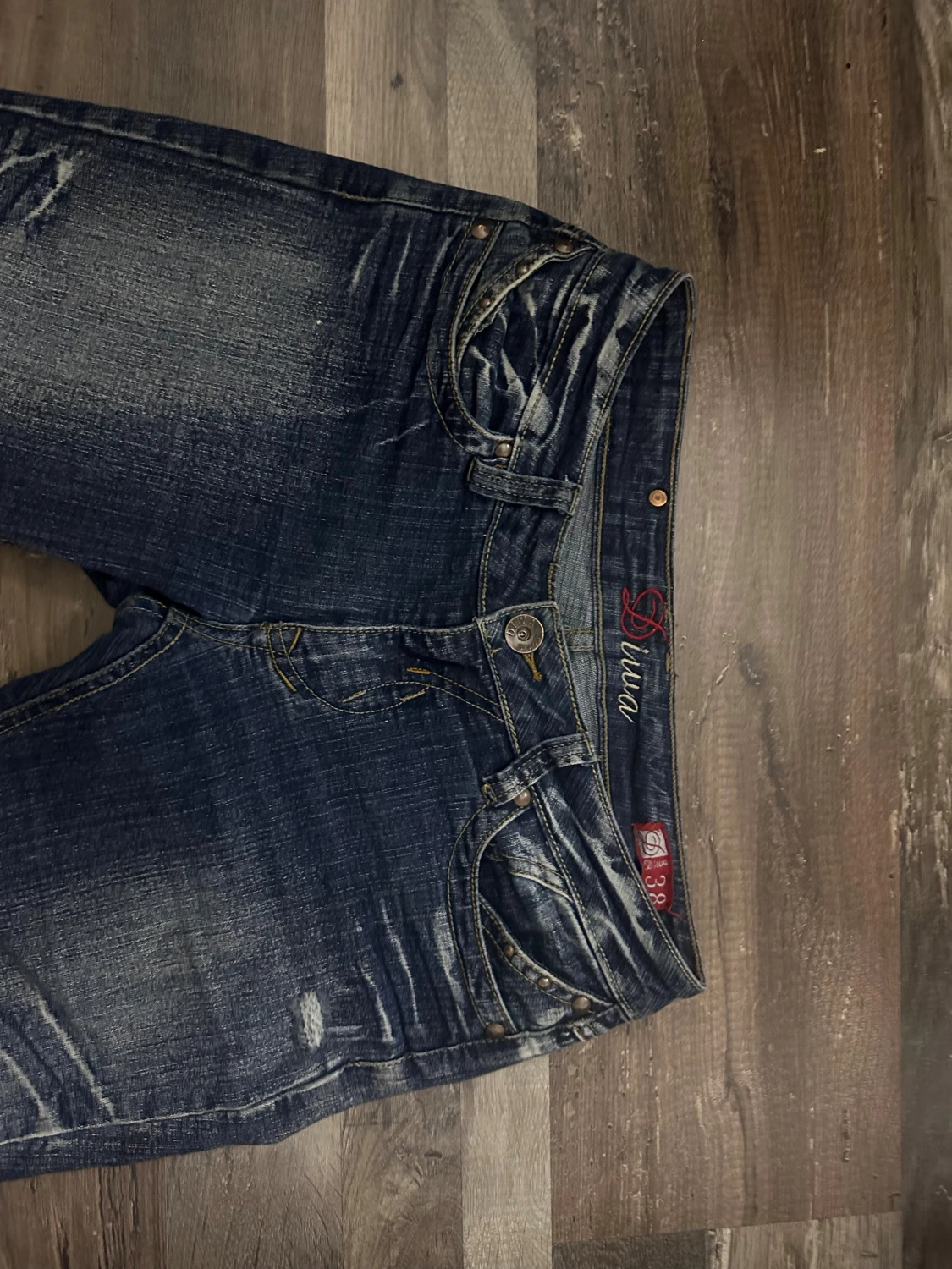 Mörkblåa lågmidjade jeans  - 3