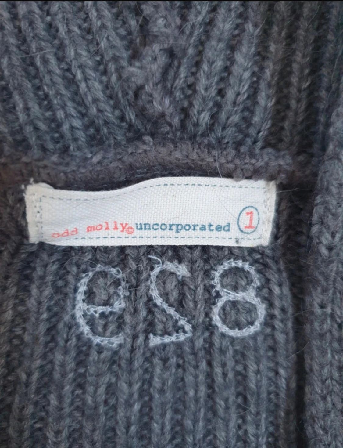 Grå stickad hoodie Odd Molly Str S - 1