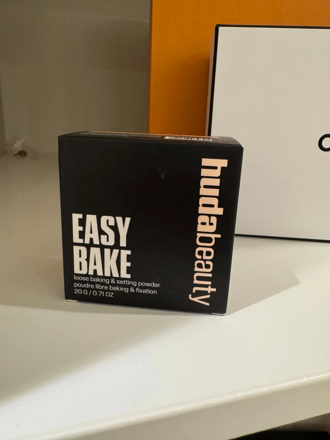 Huda Beauty Easy Bake Pound Cake puder