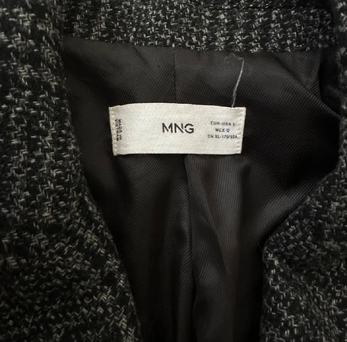 Rutig kappa från MNG med guldknappar - 2