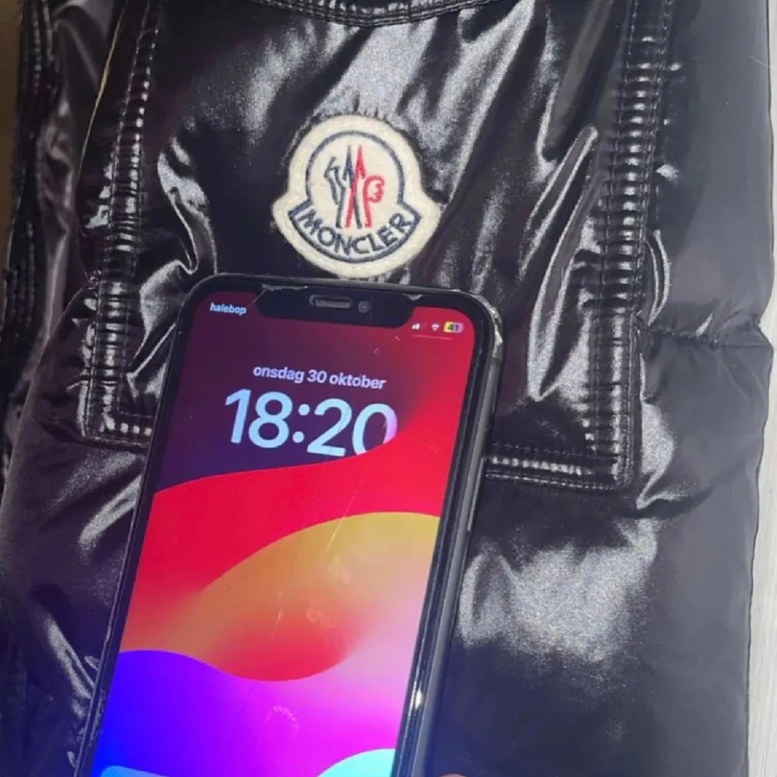 Svart pufferjacka från Moncler - 3