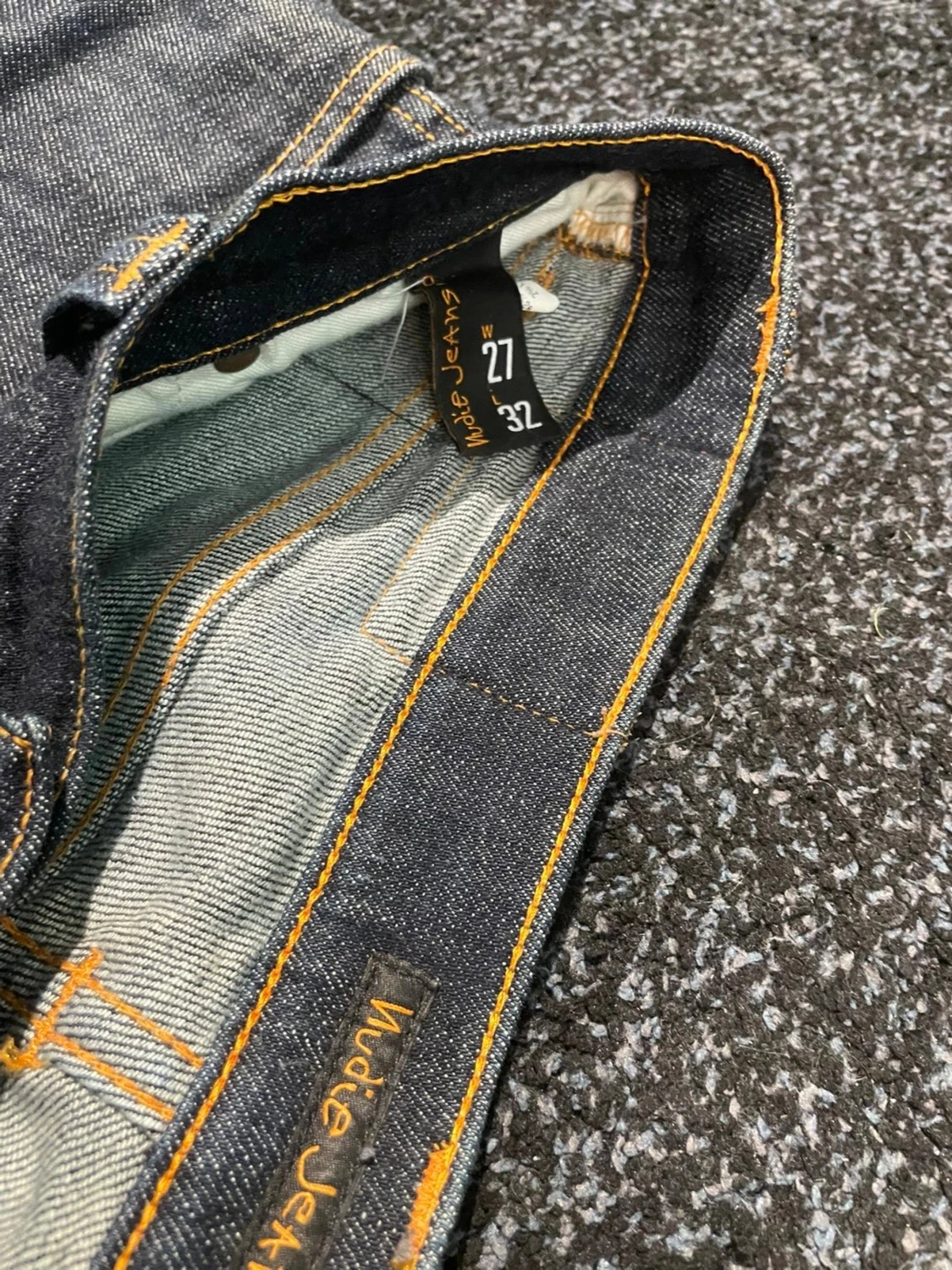 Mörkblå Nudie Jeans  W27 L32 - 2