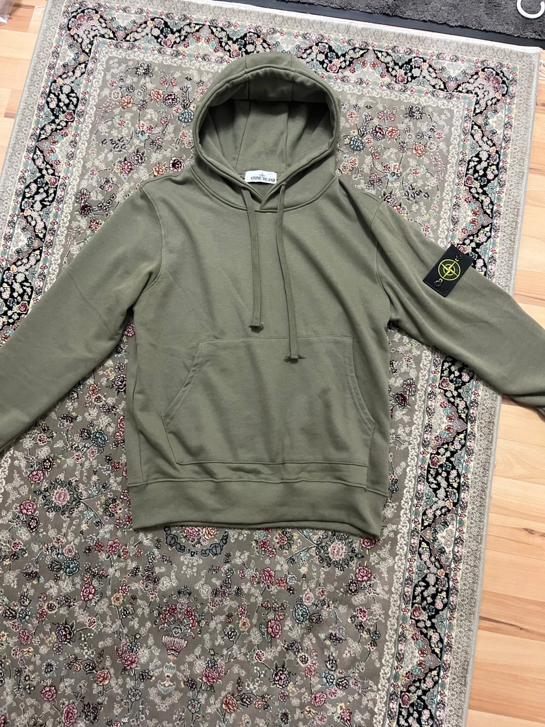 Grön hoodie från Stone Island