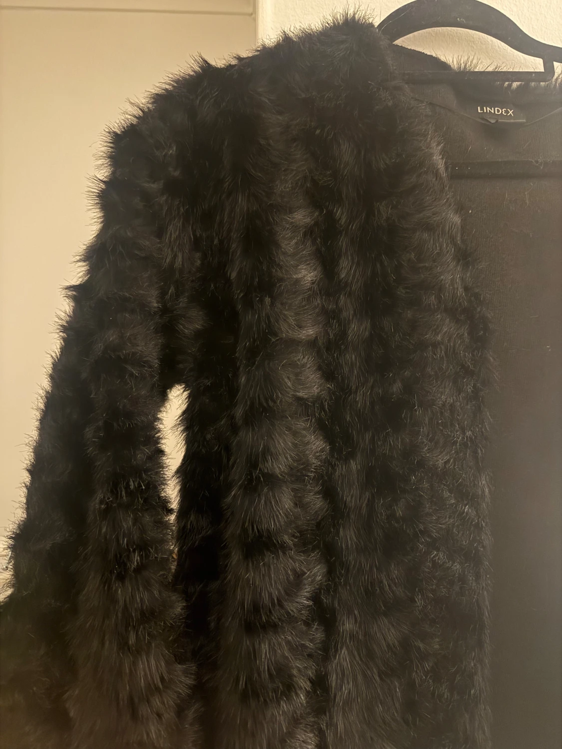 Svart pälsjacka  - 1