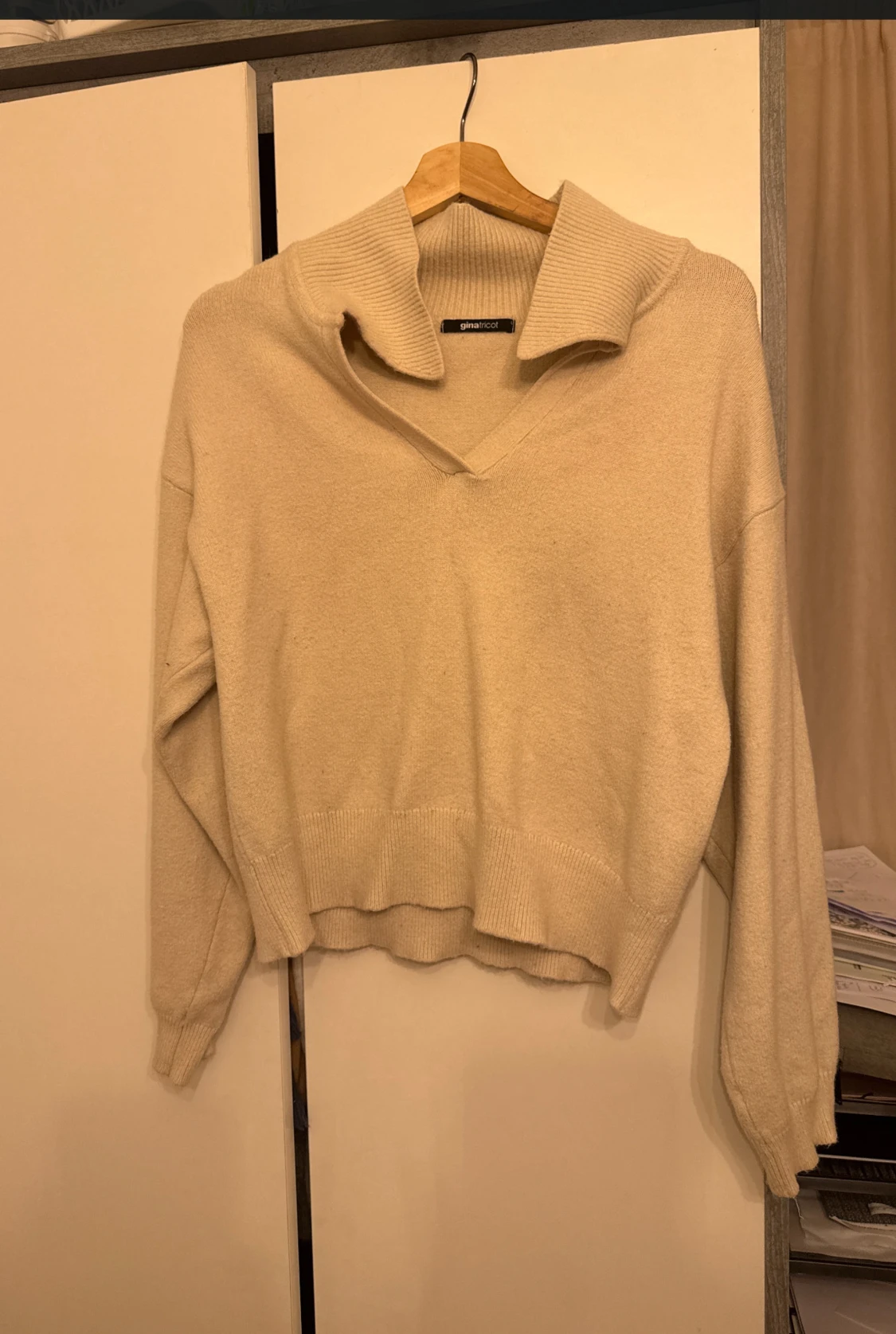 Beige stickad tröja Gina Tricot