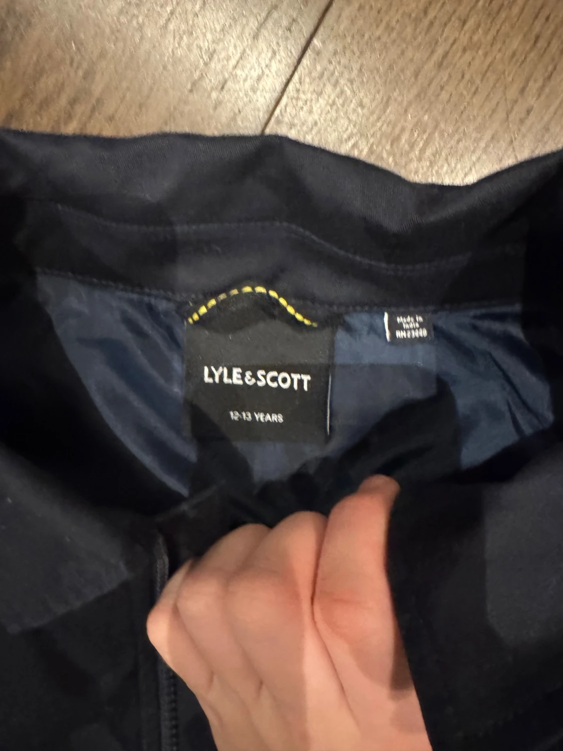 Mörkblå jacka från Lyle & Scott - 1