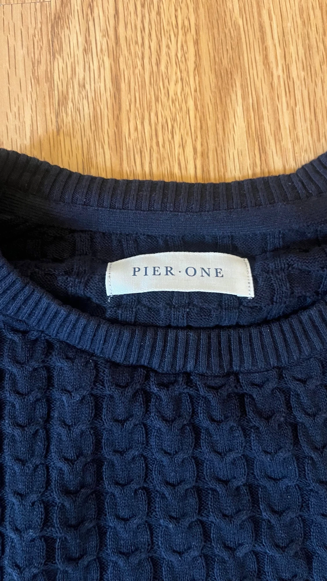 Mörkblå stickad tröja från Pier One - 2