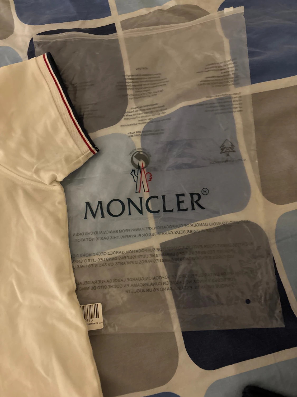 Vit Moncle pikétröja - 2