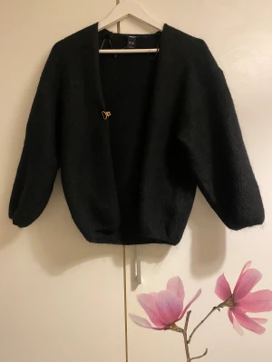 Svart kofta från Lindex - Ny skick! 