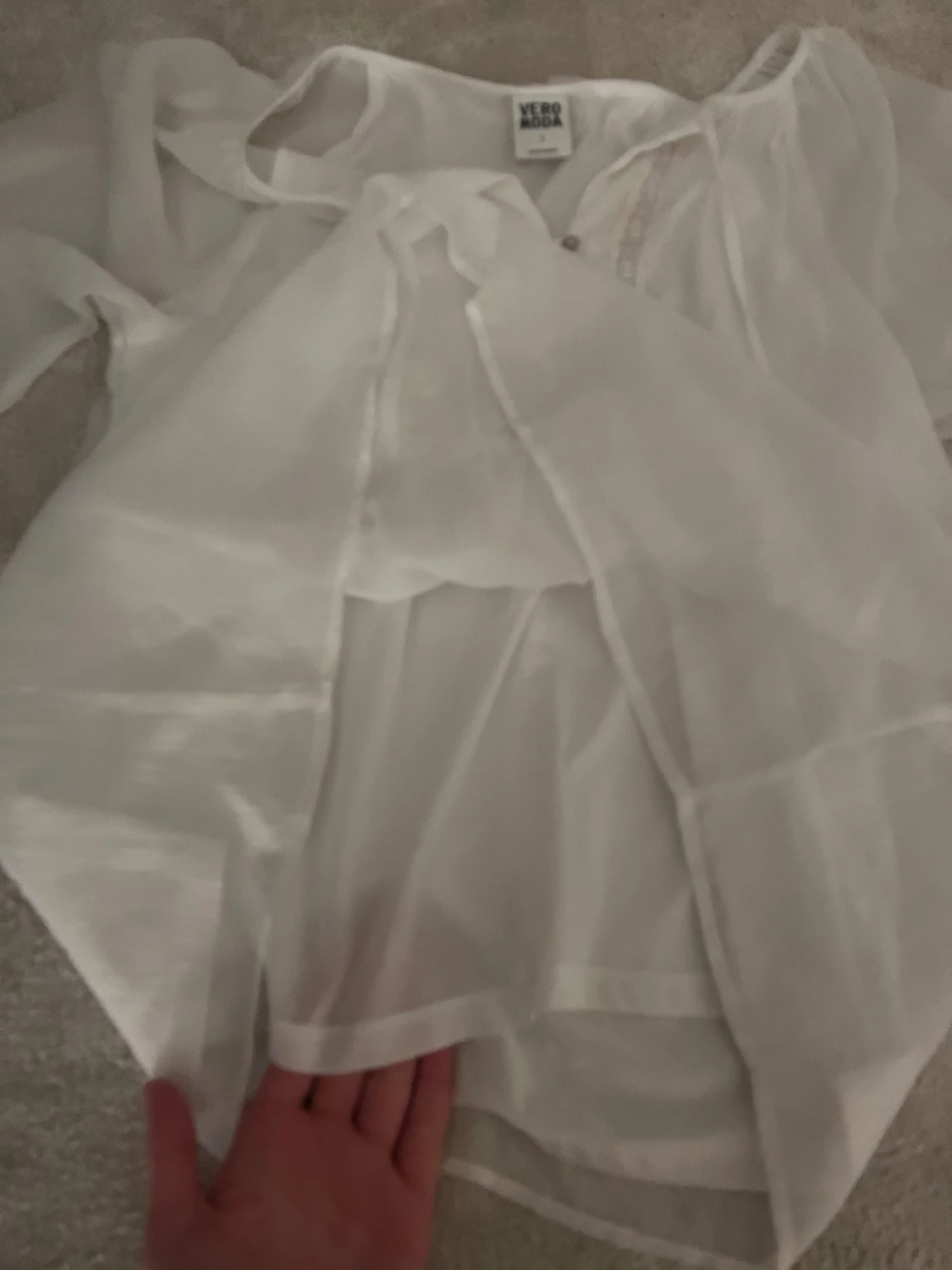 Vit blus med spets från Vero Moda - 1