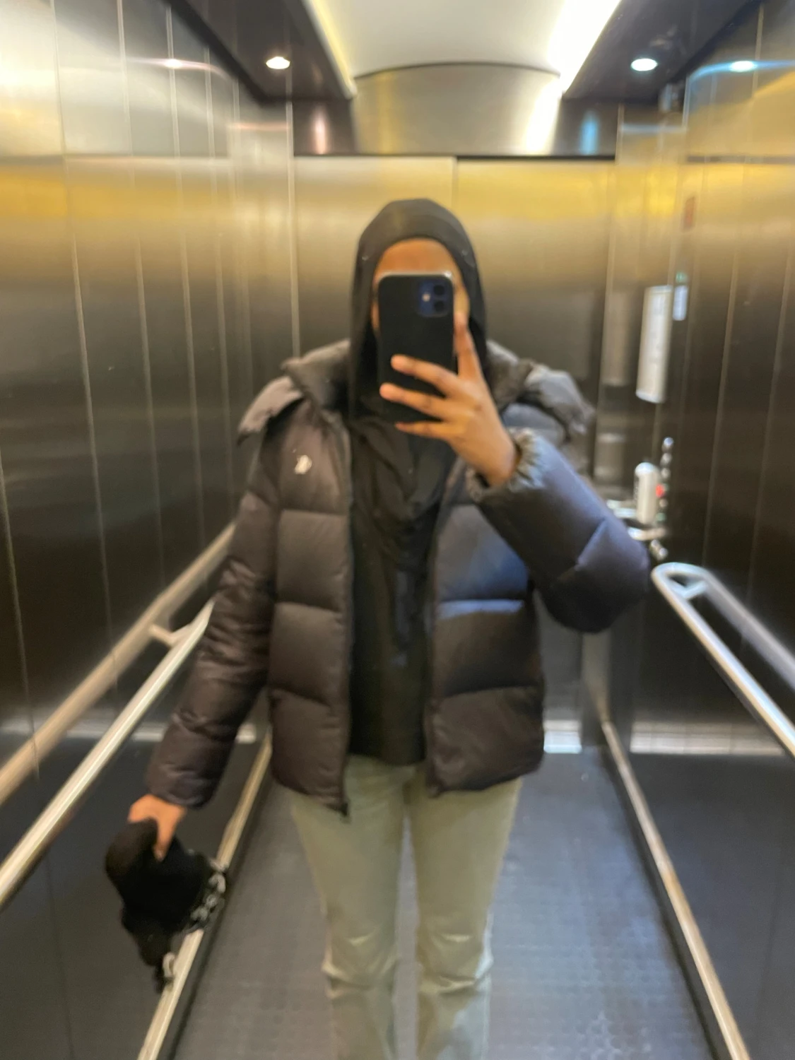 Svart pufferjacka från Calvin Klein - 2