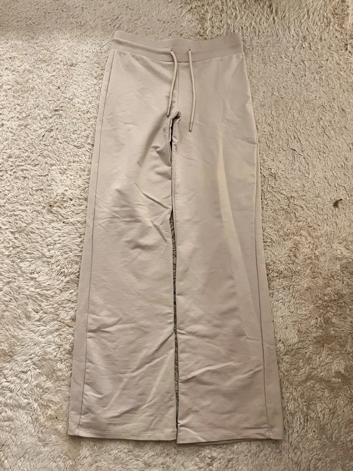 En hel PÅSE full med massa fina kläder - 6