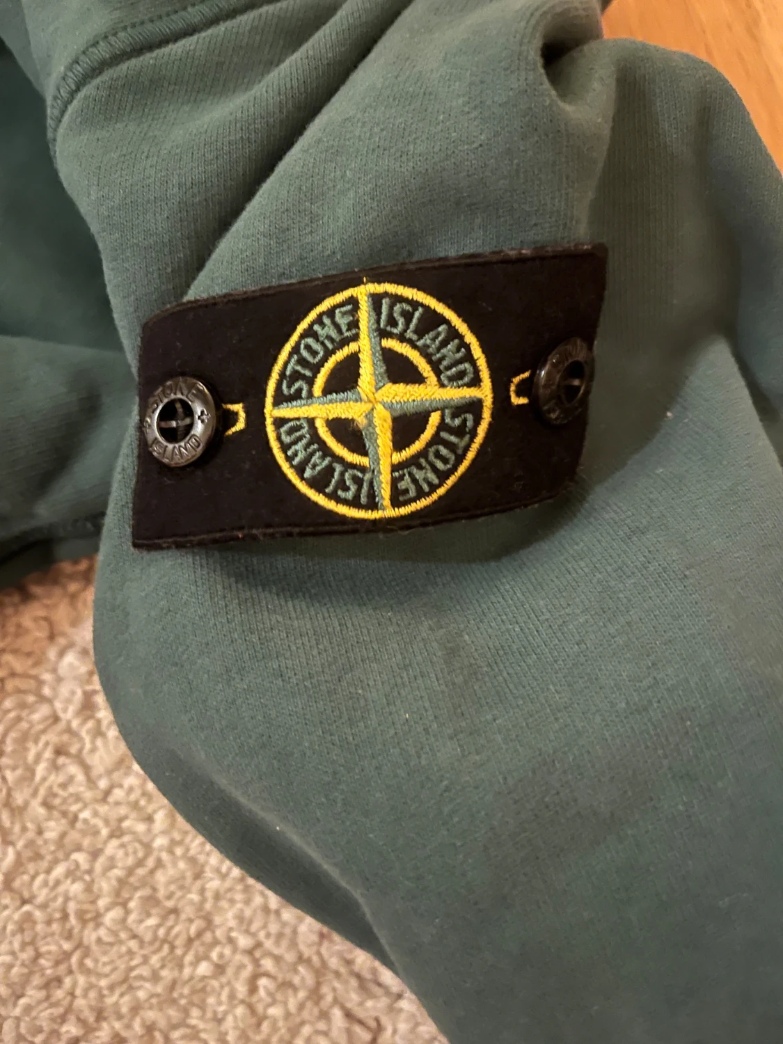 Grön sweatshirt från Stone Island - 2