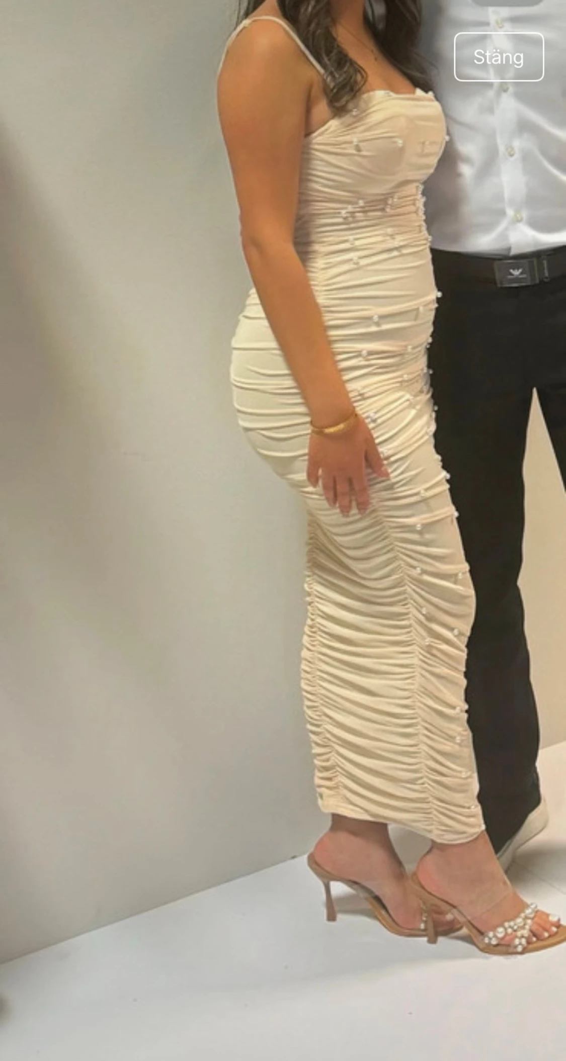 Champagnefärgad pärlklänning midi  - 2