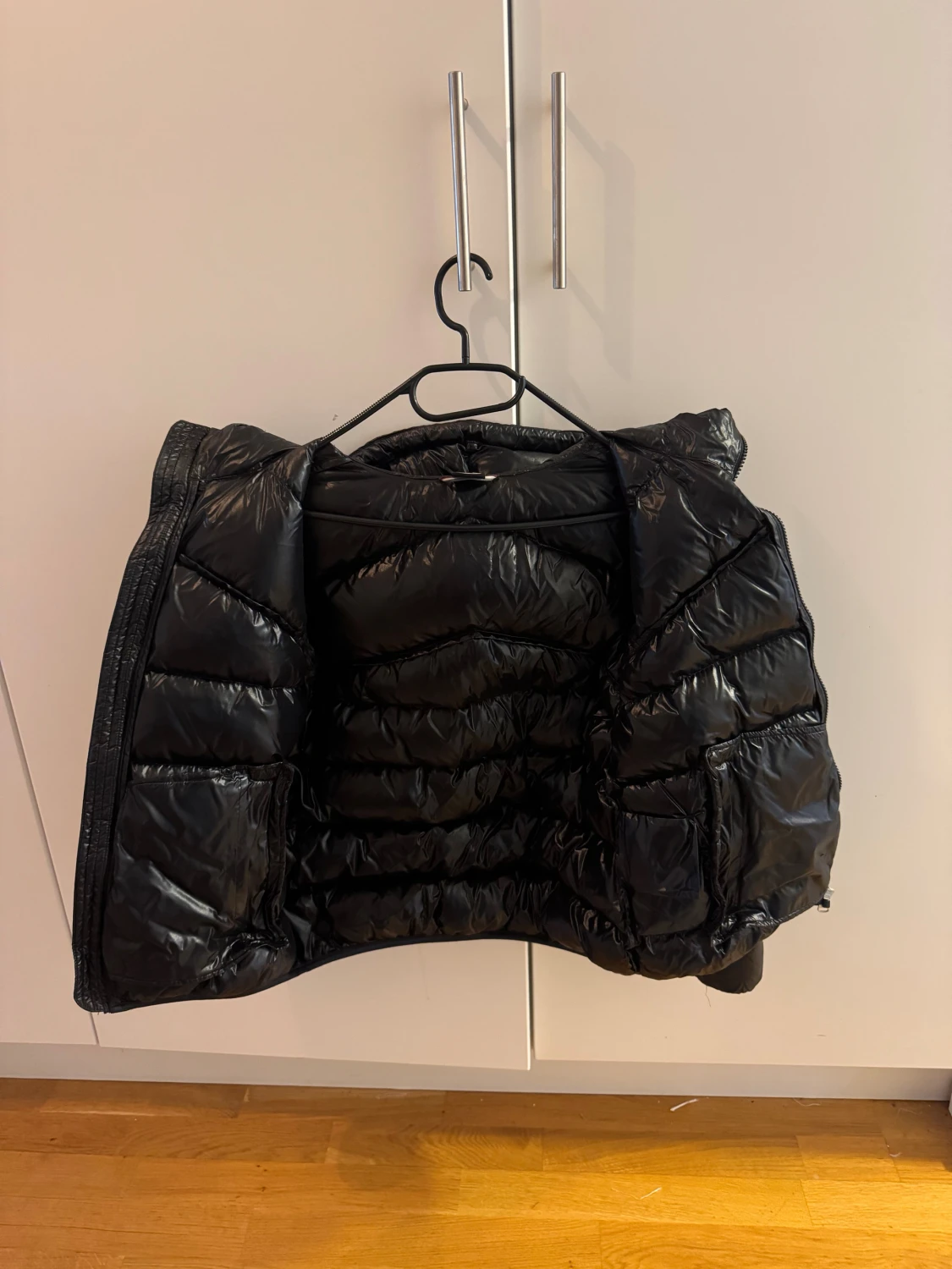 Svart dunjacka från Moncler, 14Y - 3