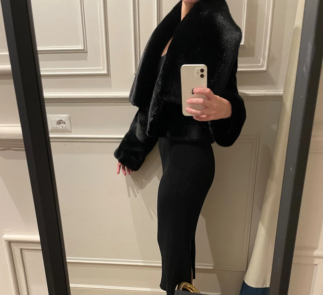 Svart pälsjacka BCBG MAX AZRIA (NY!) - 4