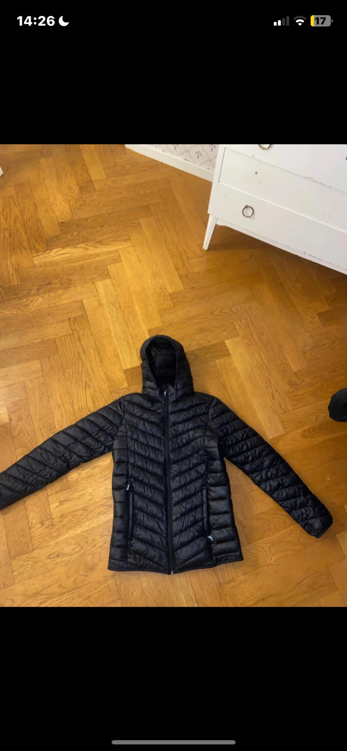 Svart McKinley pufferjacka med huva