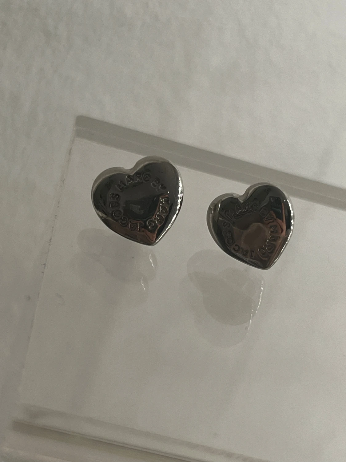 Silverfärgade hjärtörhängen Marc Jacobs - 1