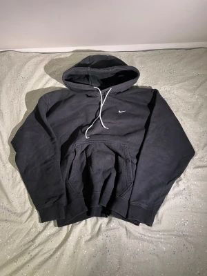 Nike Retro Hoodie M - Bra skick