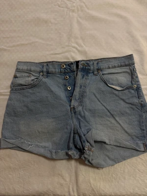 Jeans Shorts  - Lager 157 nästan nya, Strl. L